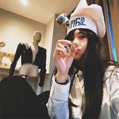 情迷希拉曼地：璀璨名姝
